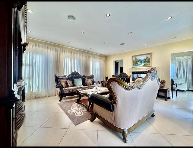 4 BEDROOM HOUSE FOR SALE IN ASPEN HILLS